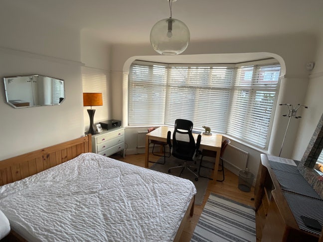 Double Bedroom Chorlton &pound;800 Main Photo