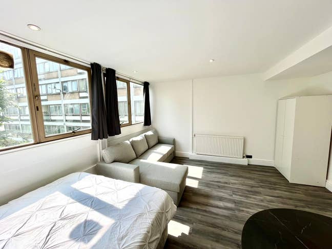 Most Central Rooms in London Main Photo