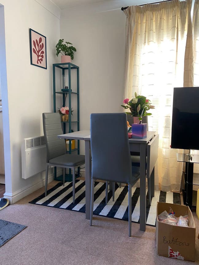 Cosy single bedrom in Female & Kid household Main Photo