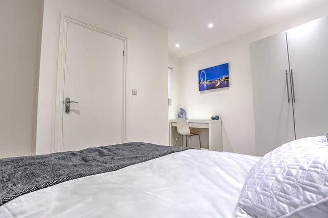 🤗Bills inc rooms available near elephant & castle Main Photo