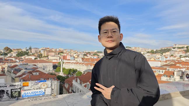 I am a professional male working at the unive... Main Photo