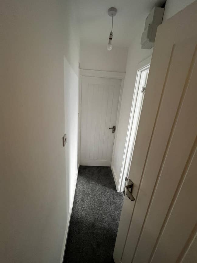 4 Ridley Road – Fully Furnished Self-Contained Roo Main Photo