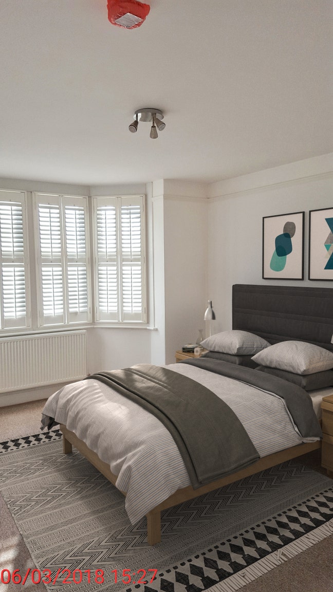 Spacious 5 bed , 3 bathroom, Detached HMO-perfect  Main Photo