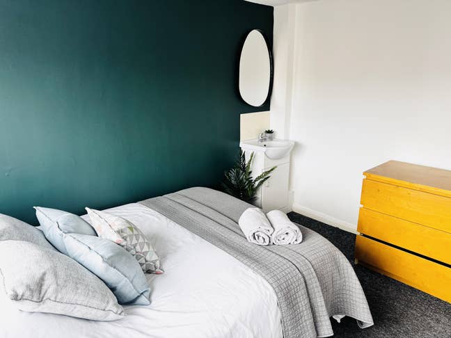 **Beautiful Double Room - Bristol Street** Main Photo