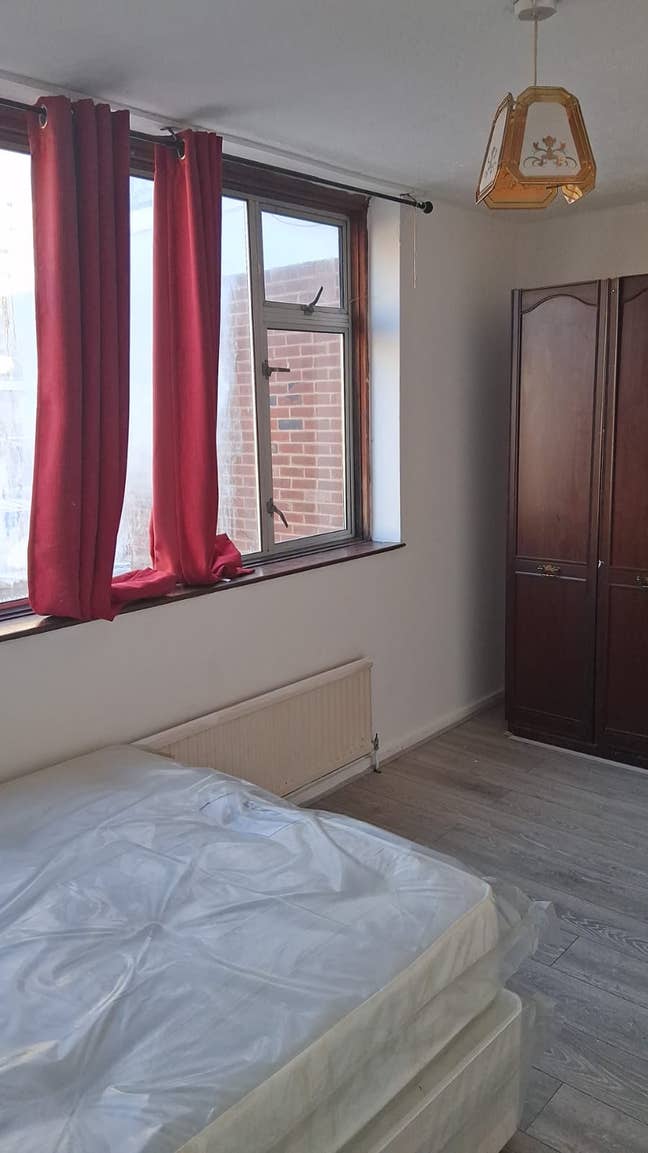 Double room to let &pound;950 E14 Poplar Main Photo