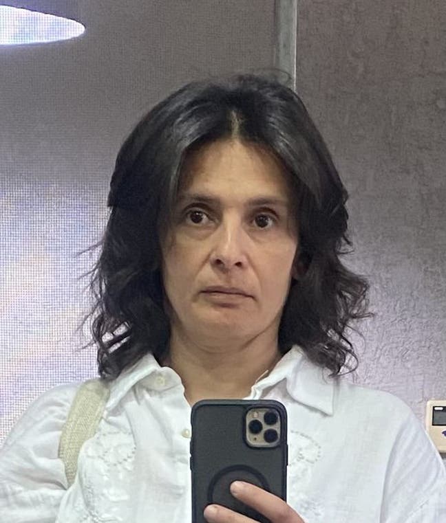 A room needed for me and my daughter  Main Photo