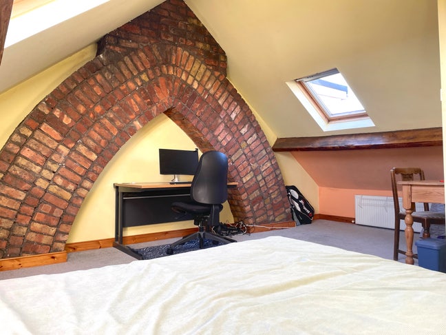 Huge Loft Room, Southville Main Photo
