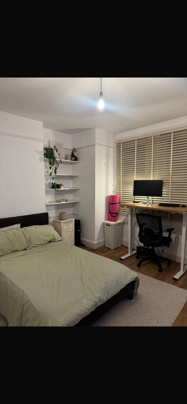 Lovely big room in Tooting house with garden!  Main Photo