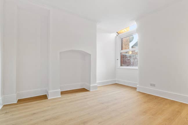 Room(s) Available in Newly Renoved House Main Photo