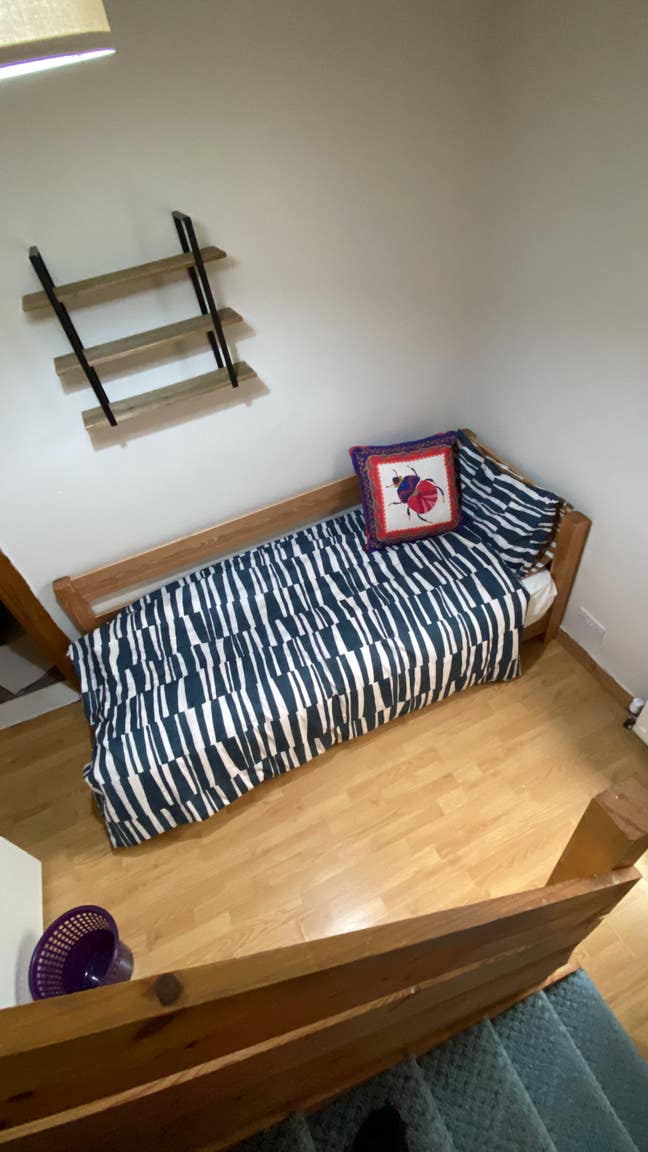 Room for rent in East Belfast house Main Photo