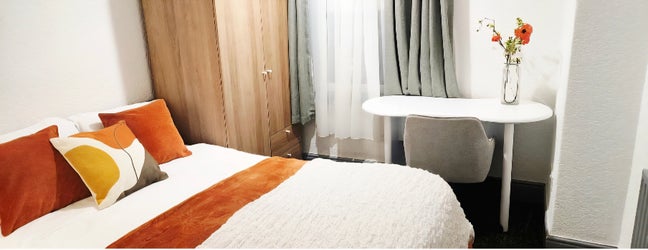  Doncaster Extra Large Double Bedroom Available  Main Photo