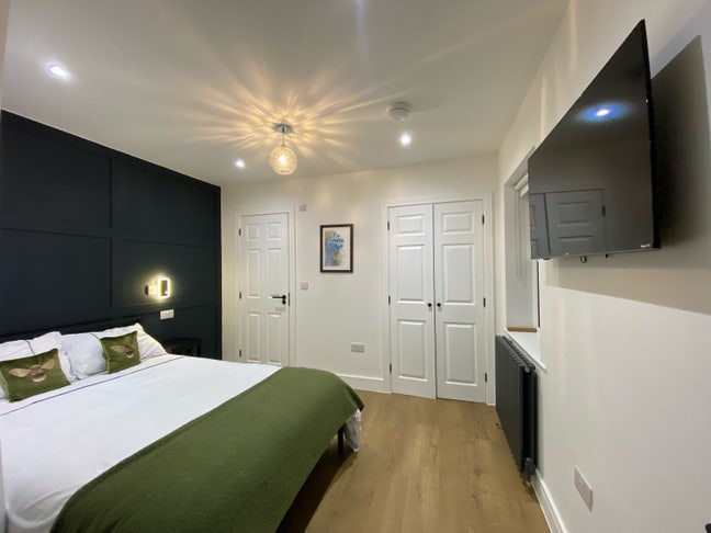 ✨Brand-new high-spec en-suite room in Rushden✨ Main Photo