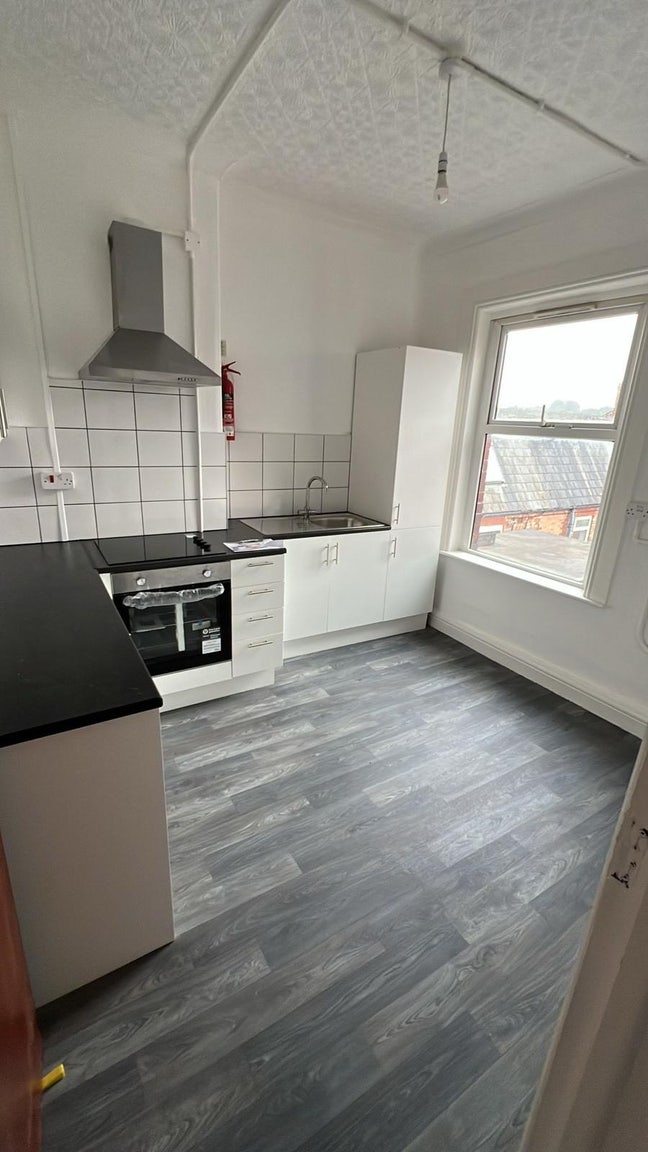 Rooms available preston  Main Photo