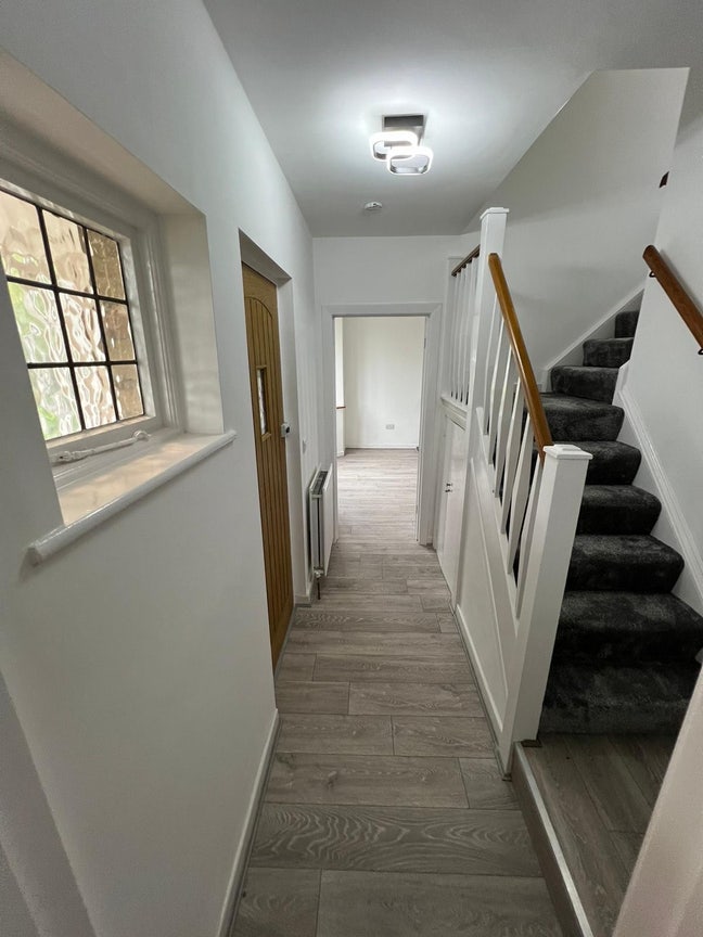 One Double Bedroom Main Photo