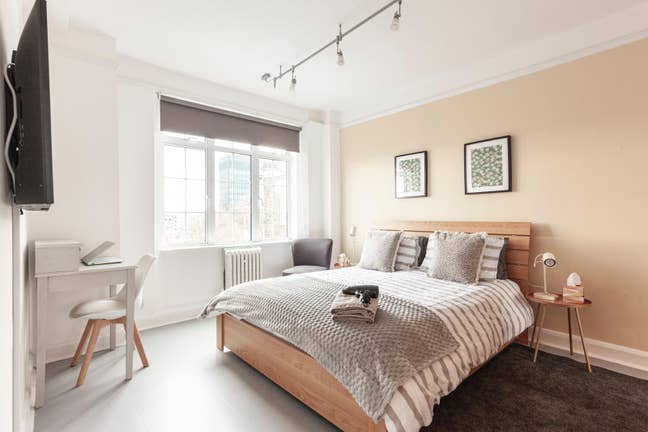 Stunning One-Bed Flat | Fitzrovia | Top Floor Main Photo