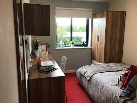 Classic en-suite room available for takeover Main Photo