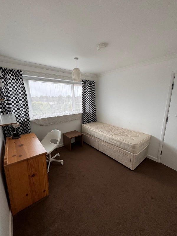 Fully furnished 4 bedroom property  Main Photo