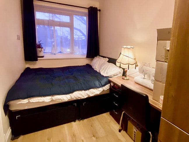 Double room in Bow, bills included. Main Photo