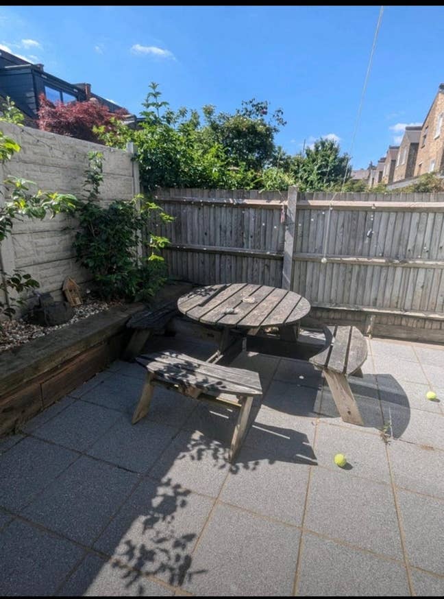 Double room in clapham north Main Photo