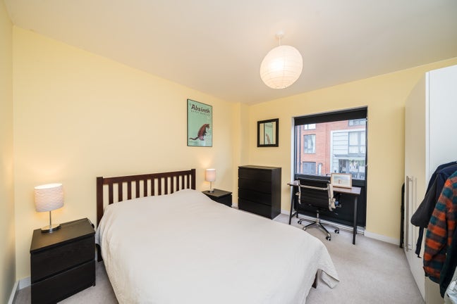 Fantastic spacious double room in SW2 Main Photo