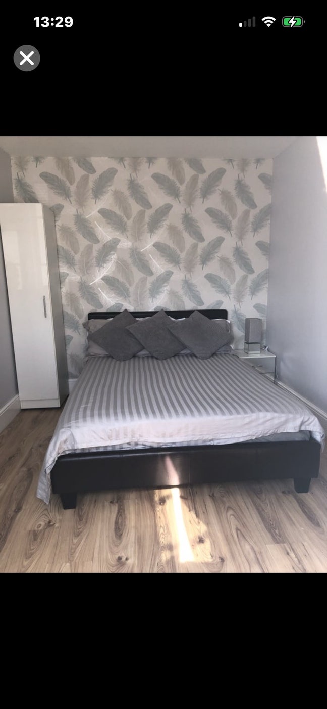 2 Double Bedrooms  Main Photo