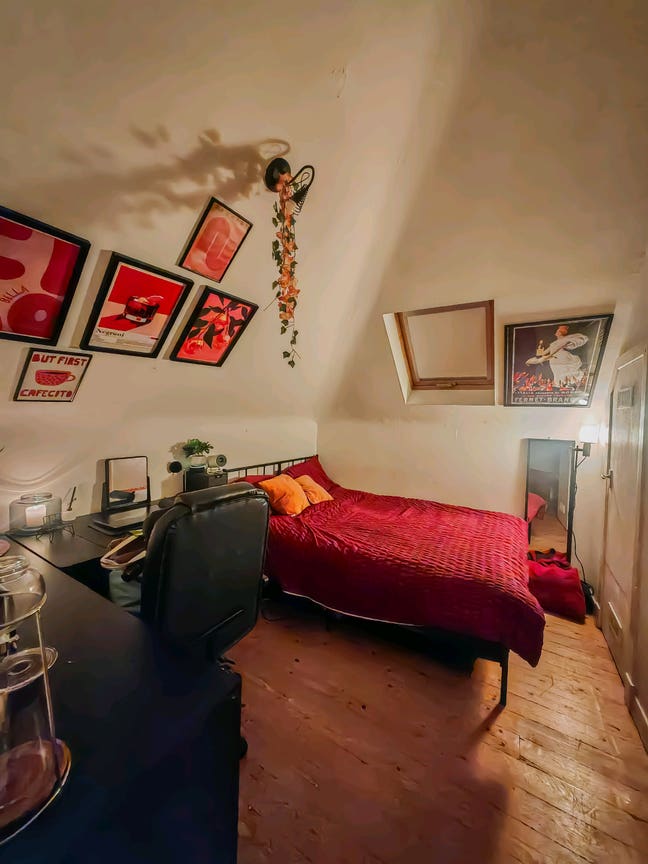 Cozy Room in perfect Stockbridge location Main Photo