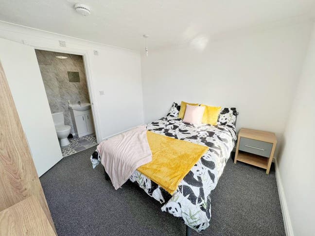 Double Ensuite Room to Rent in Holbeach (3BRSF2) Main Photo