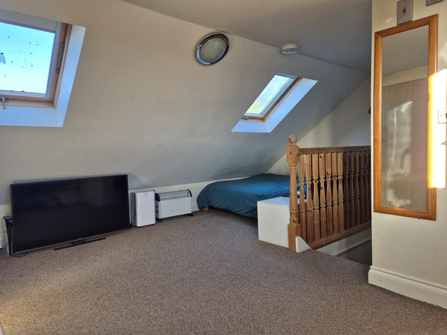 Double en-suite room near Addenbrookes and Trains Main Photo