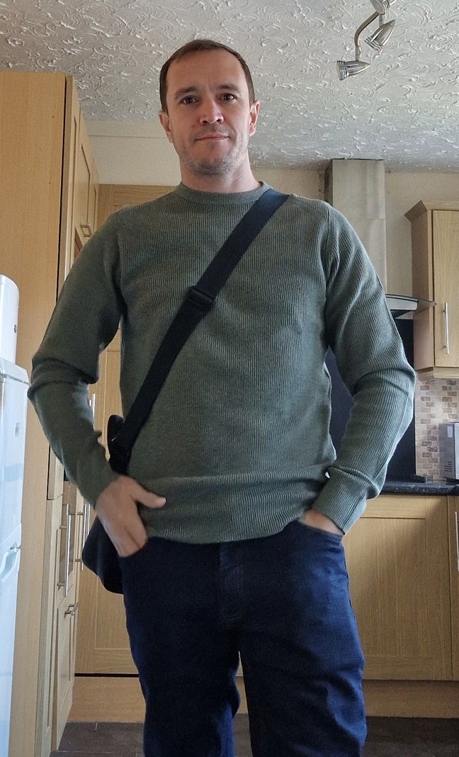 Looking for room to rent/house share Main Photo