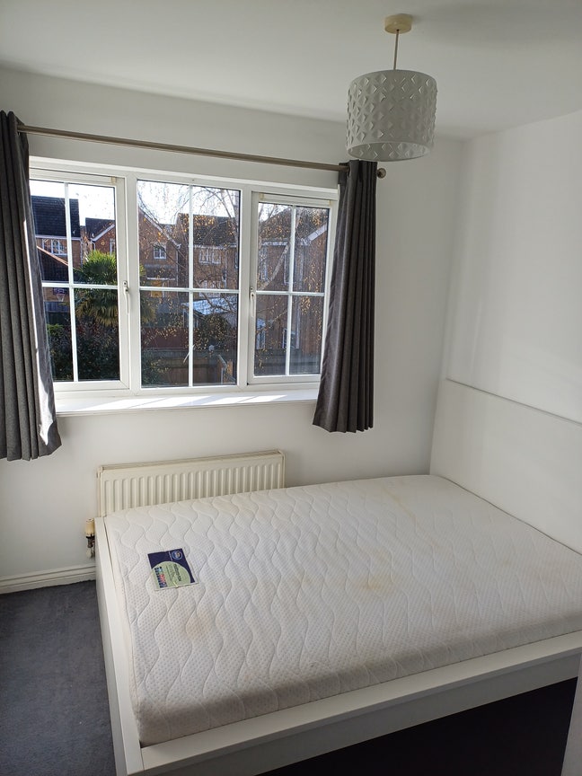 One Double Bedroom Main Photo