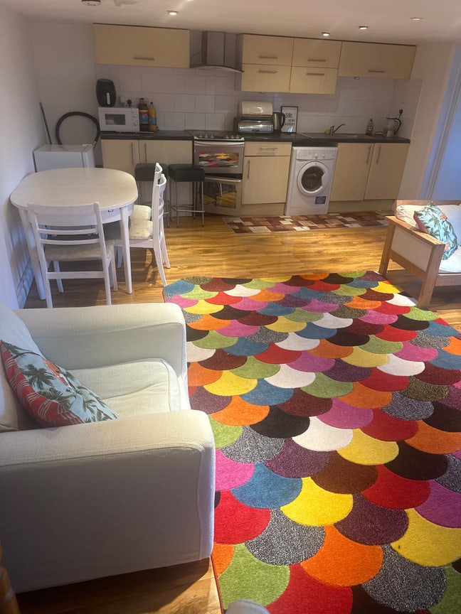 Beautiful cosy 1 bed en-suite all bills inc  Main Photo