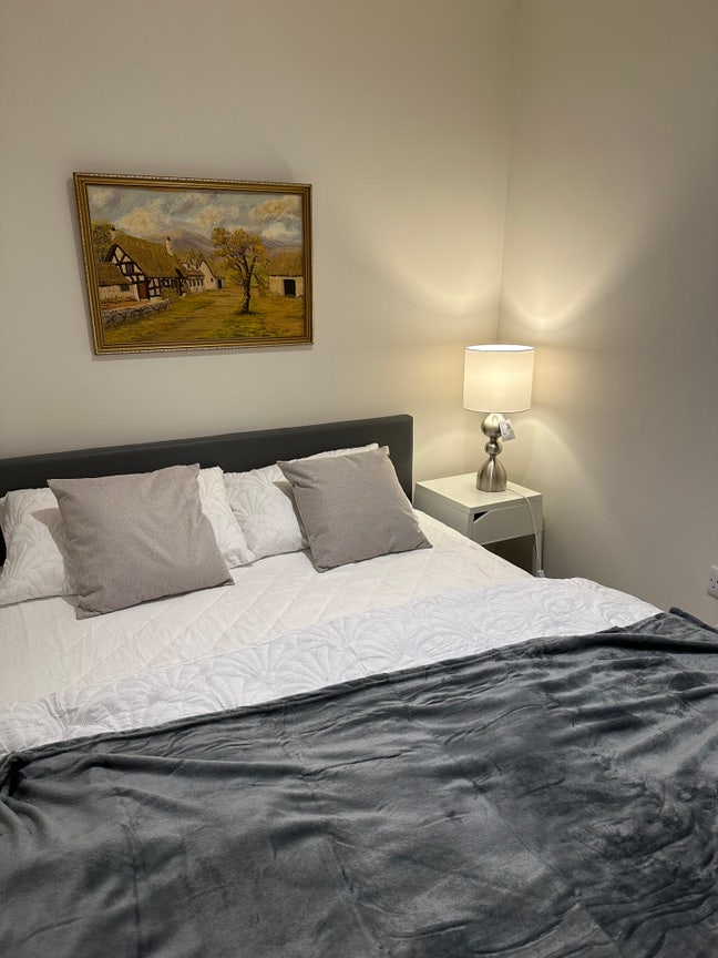 Modern City Suite | 10-Min Walk from Hull Station  Main Photo