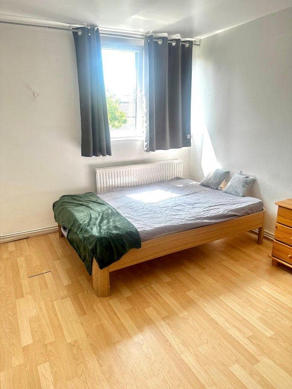 Double Room in Roehampton (81) Main Photo