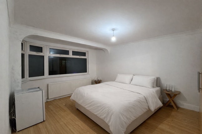 🏡Spacious En-Suite Rooms Available- IG11 ‼️ Main Photo