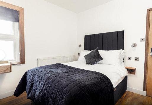 En-Suite Bedroom CB1 near Cambridge Station Main Photo