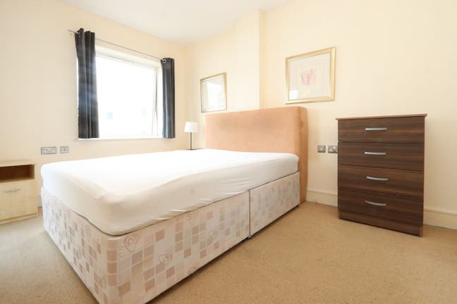 Stunning Large En-Suite+Balcony in London Bridg Main Photo