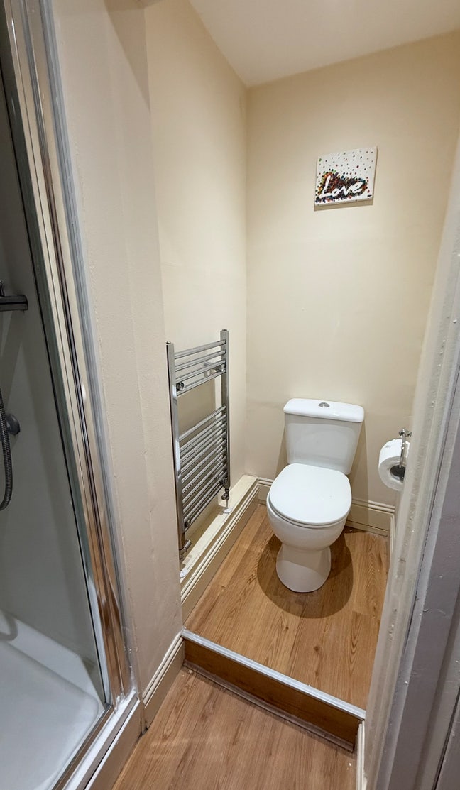 One bedroom fully furnished flat to rent Main Photo