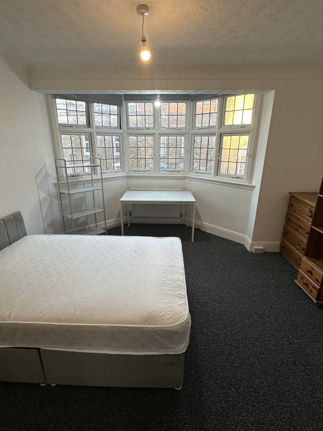 Big Double Rooms Main Photo