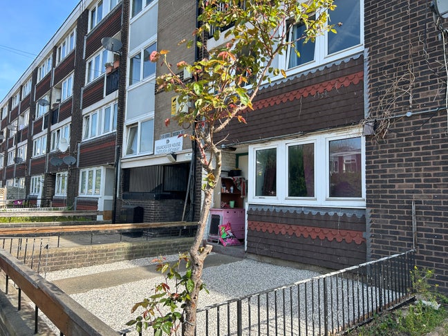 Bright and Beautiful House  Main Photo