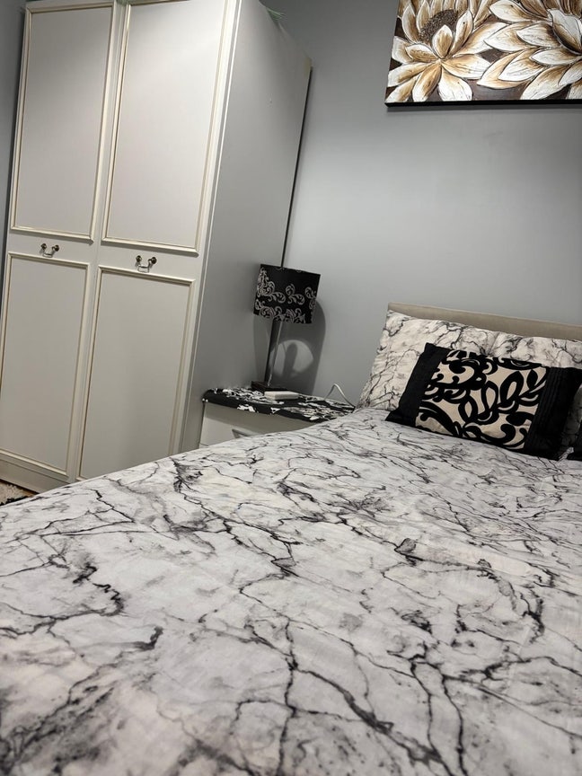 Room for rent  Main Photo