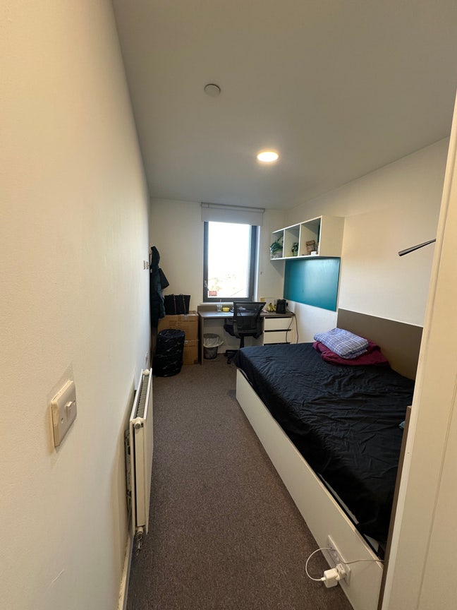 Student accommodation room available  Main Photo