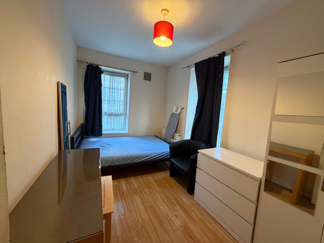 Prime Location-DBL Room-Aldgate East/Whitechapel🚂 Main Photo