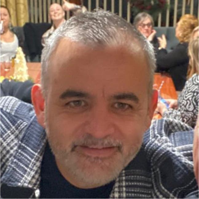 Professional Male seeks a double room Main Photo