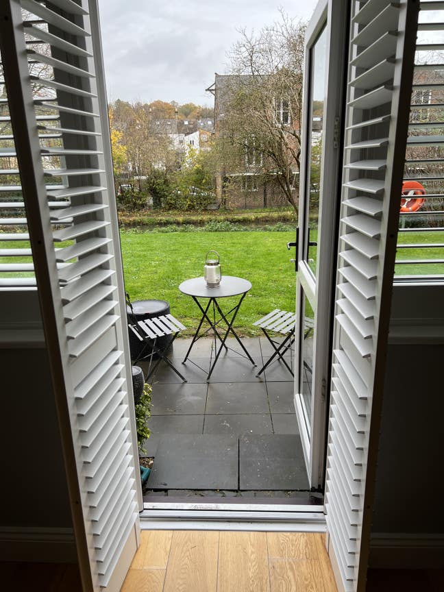 Two rooms to let Main Photo