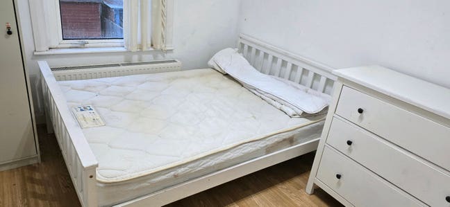 Four Bedroom Garden House. Main Photo