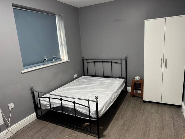 Studio flat in Reading RG16RD Main Photo