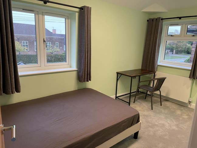 Spacious Single Room in Newly Renovated House  Main Photo