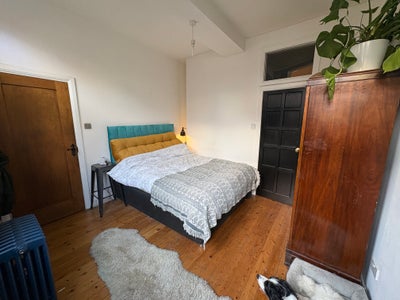 King with ensuite & private patio. 15 min from E&C Main Photo
