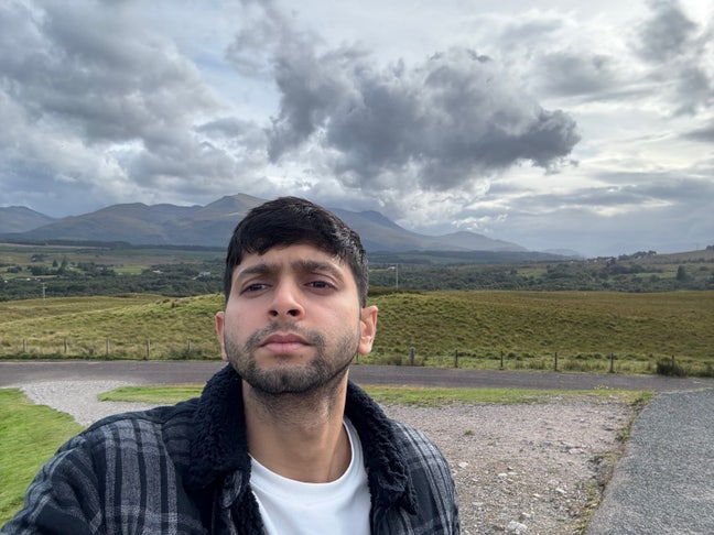 27 Male looking for room  Main Photo