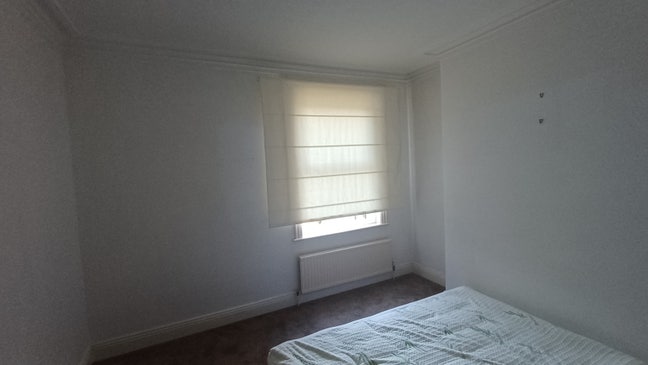 Room in busy, working family house Main Photo